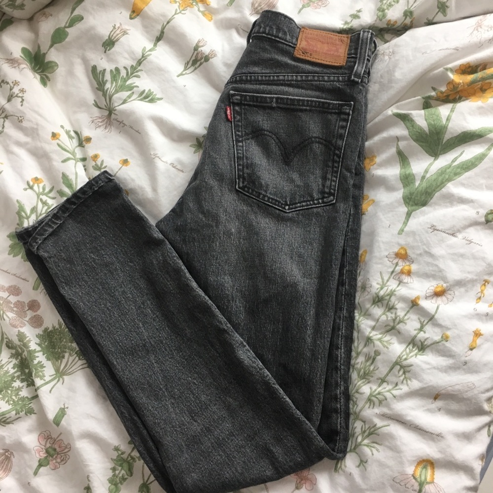 Grey Levi 501 jeans
